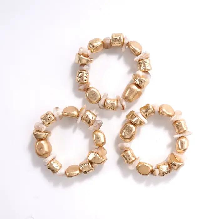 Ensemble de 3 Bracelets Empilables Dorés Iridescent – Bijoux Bohèmes de Luxe pour un Brunch, une Ren