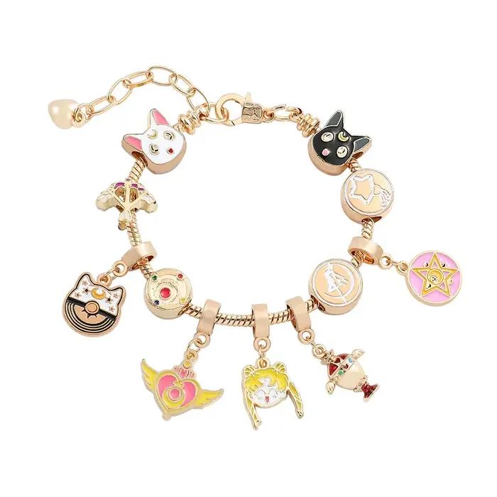 Bracelet à breloques Sailor Moon, breloques sur le thème de Luna, Artemis et Usagi, accessoires de b