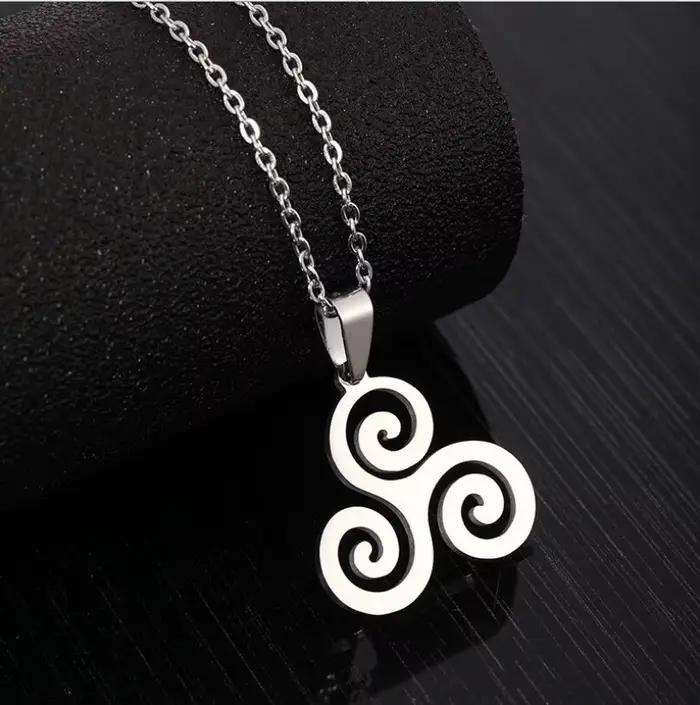 Collier pendentif inspiré du film Teen Wolf, motifs géométriques, couleur or argent, acier inoxydabl