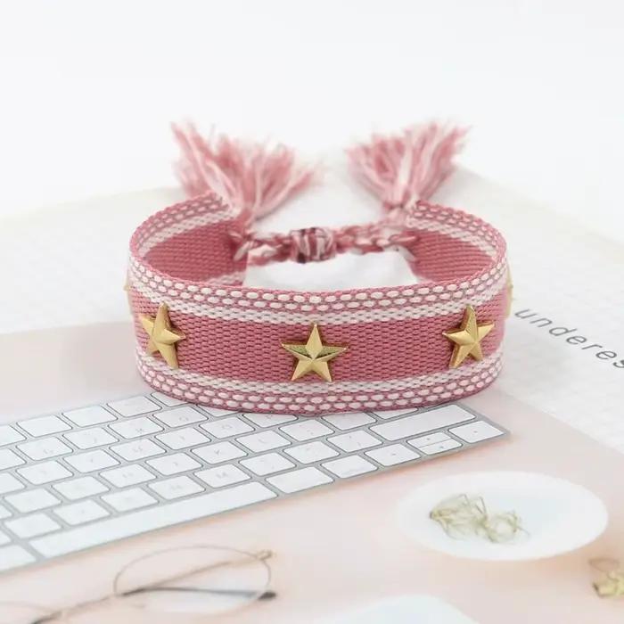 Bracelets Bohèmes Tissés à la Main avec Pompons, Rivets Étoiles, Bracelets Ajustables pour l'Amitié,