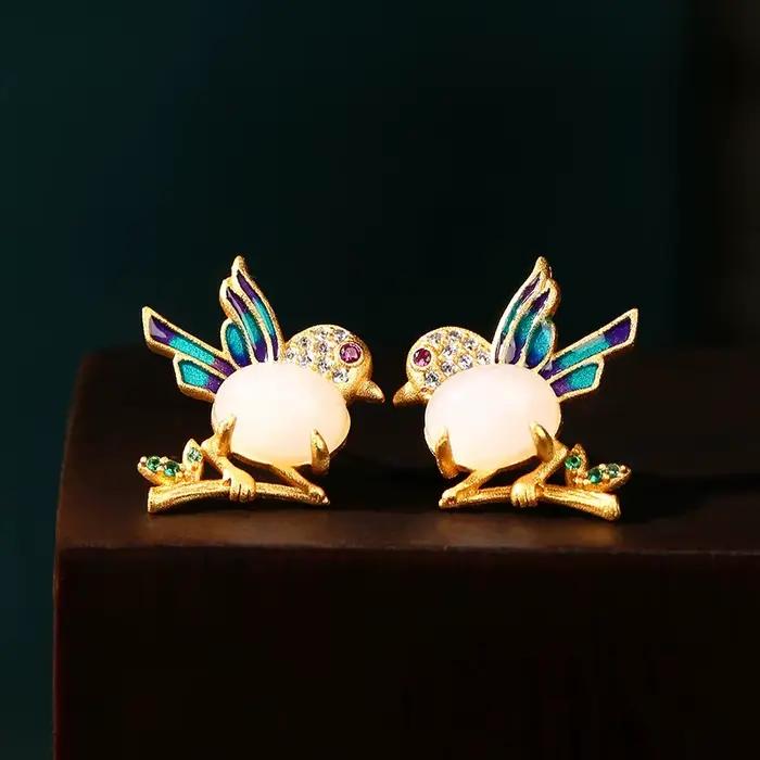 Boucles d'oreilles oiseau en Jade véritable blanc sculpté pour femmes, bijoux naturels, cadeau, clou