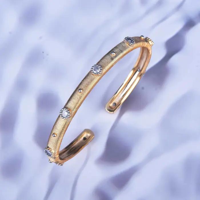 Bracelet élégant en diamant haute qualité style rétro pour femme, taille unique, artisanat raffiné, 