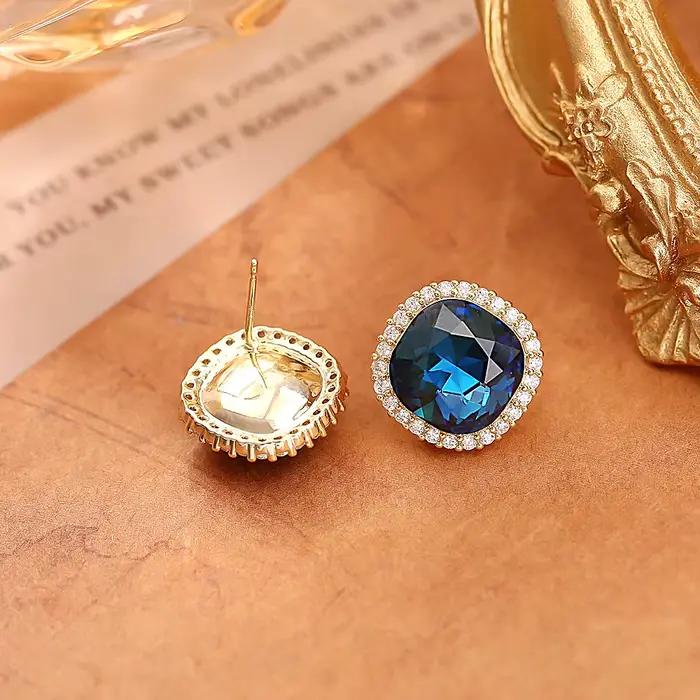 Collier en zircon bleu géométrique, design de niche haut de gamme, élégant et raffiné, chaîne de pull polyvalente