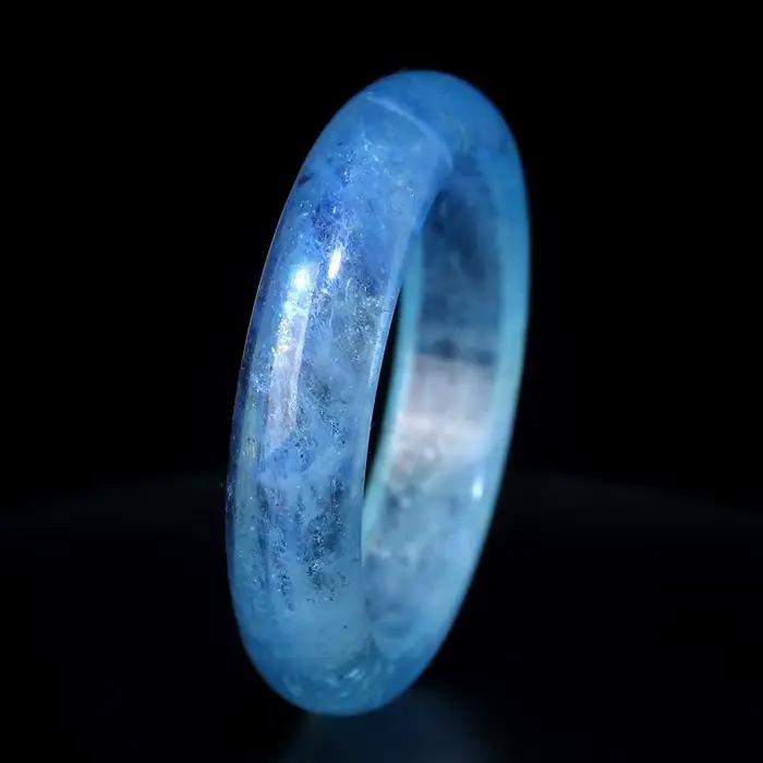 Bracelet aquamarine noir brillant, objet de collection, ancien matériau brésilien
