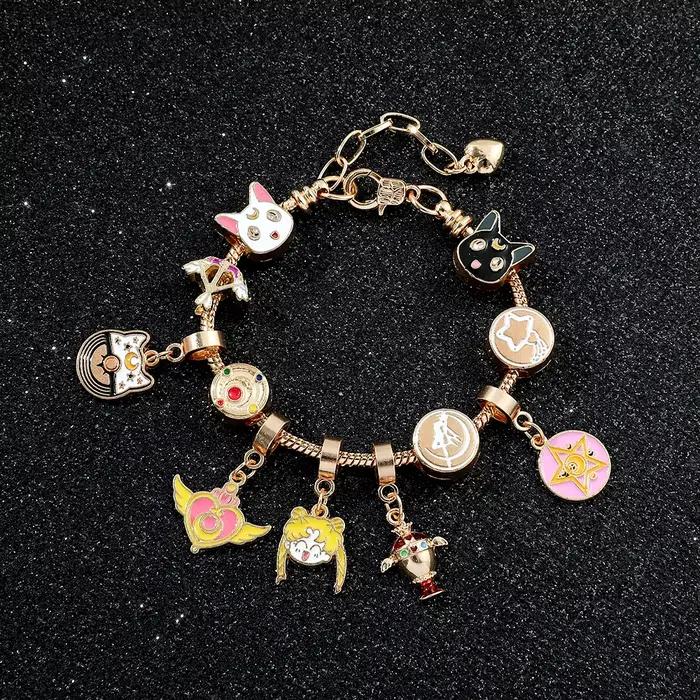 Bracelet à breloques Sailor Moon, breloques sur le thème de Luna, Artemis et Usagi, accessoires de bijoux pour cosplay d'anime, cadeaux