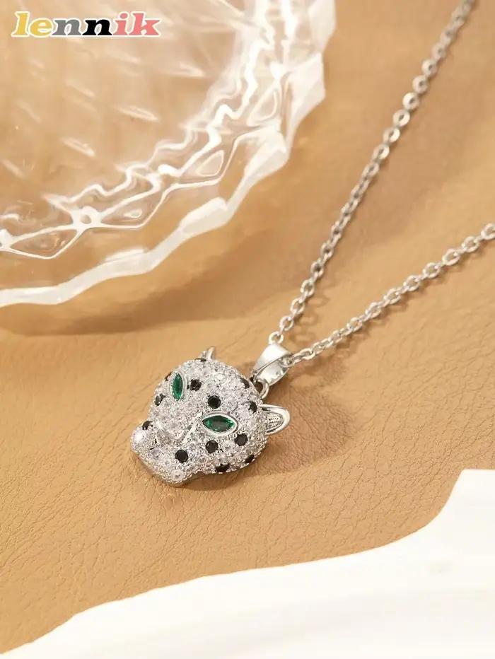 Collier panthère entièrement en zircone, conception galvanisée en acier titane, chaîne de collier de luxe légère et minimaliste