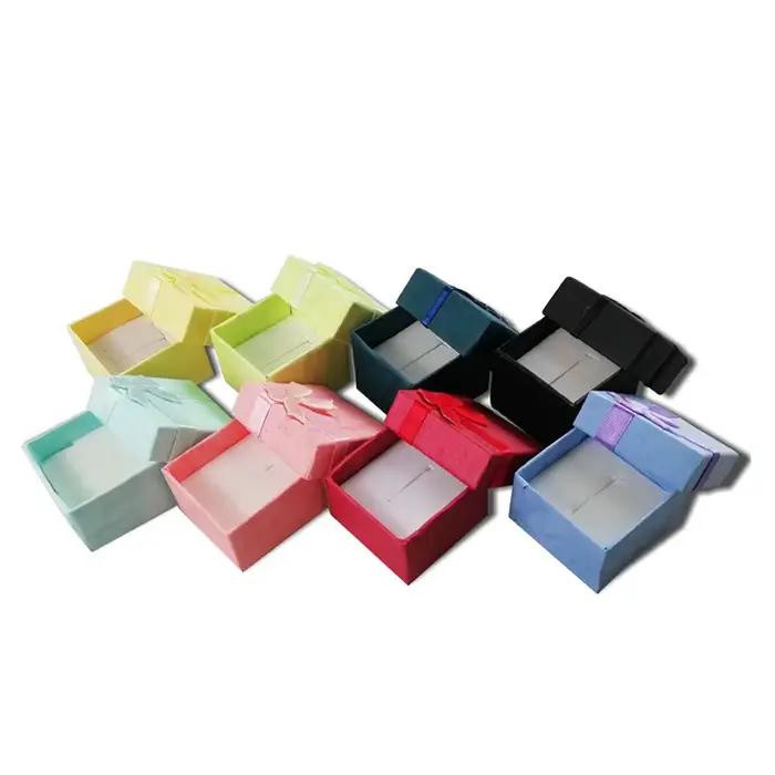 Boîte d'emballage de bijoux multicolores, 12 pièces, boîte à bagues et boucles d'oreilles, porte-cadeau pour bijoux, 4x4x3CM, vente en gros