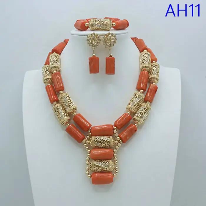 Ensemble de bijoux en grandes perles de corail, mode nigériane