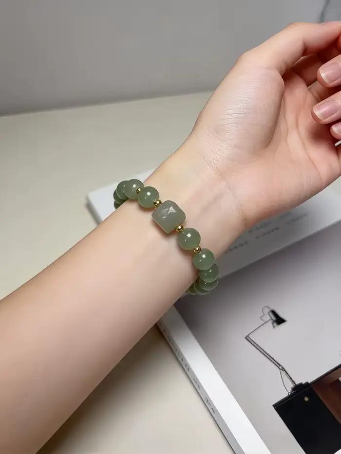 Bracelet perlé en jade Hetian naturel Qingshui 2026 – Bijou polyvalent pour femme, idéal pour le quotidien, les fêtes, les anniversaires – Élégant et tendance