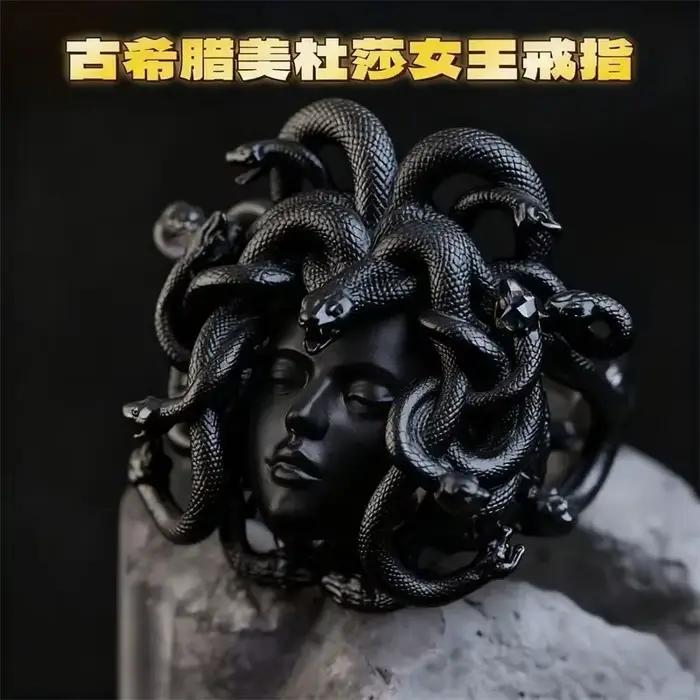 Bague Medusa avec pièce de monnaie grecque antique, nouveau design artistique rétro, bague statement de haute valeur et de caractère