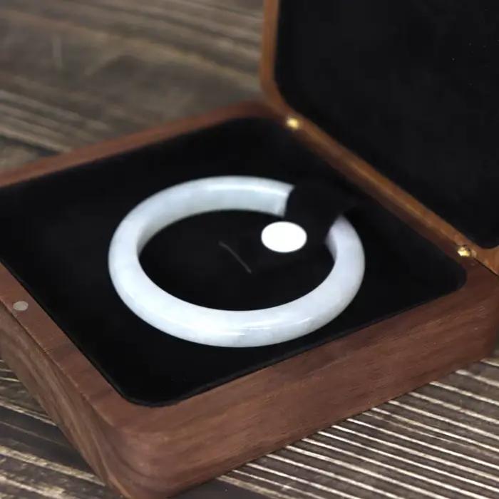 Boîte à bijoux exquise pour femme, présentoir à couvercle rabattable pour bracelets et accessoires, outil de présentation pour comptoir de magasin, boîte cadeau pour colliers de couple