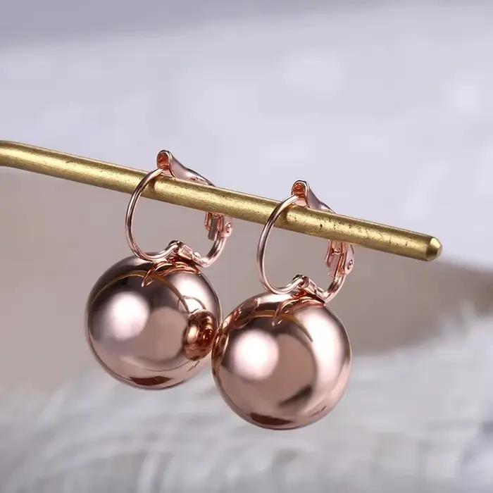 Boucles d'oreilles Vintage à grande boule ronde pour femmes, concises, quotidiennes, bijoux à la mode, accessoires d'anniversaire de mariage, cadeau parfait