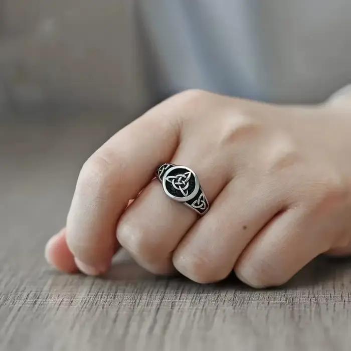 Nouvelle bague triple en argent thaïlandais rétro 2026, motif nœud celtique, amulette celtique sorcière européenne et américaine, bague diamant
