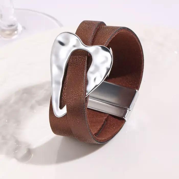 Bracelets géométriques en alliage de cuir PU pour femmes, grand cœur, amour, mode OL brossé, exagéré, bijoux à breloques