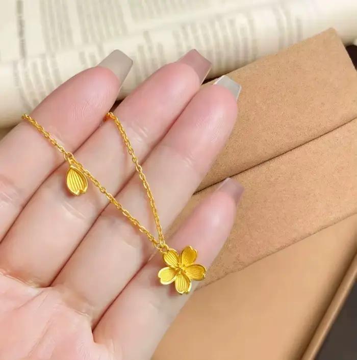 Collier en fleurs de cerisier pour femmes, couleur or 24 carats, pendentif en fleurs, 18 pouces, bijoux tendance, accessoires, cadeaux