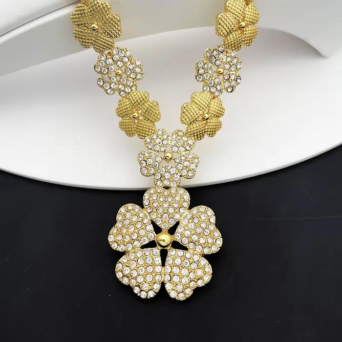 Ensembles de bijoux de Dubaï et du Nigéria pour femmes, design de luxe, cinq pétales de fleurs, pendentif, collier, boucle d'oreille, bracelet et bague