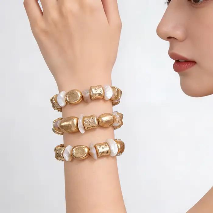 Ensemble de 3 Bracelets Empilables Dorés Iridescent – Bijoux Bohèmes de Luxe pour un Brunch, une Rendez-vous Galant ou un Complément d'Tenue Élégante