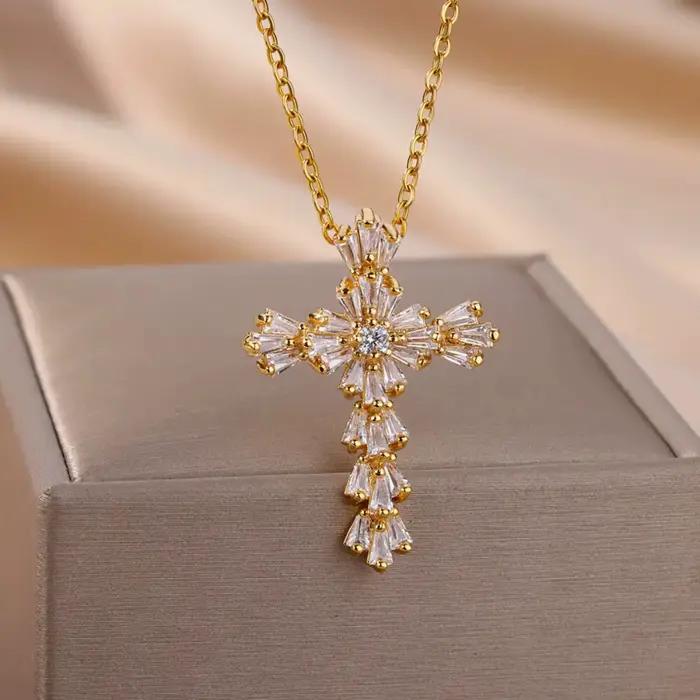 Collier de luxe avec pendentif croix en zircone pour femmes, cristal de Zircon, chaîne en acier inoxydable, breloque, nouvelle tendance, bijoux esthétiques