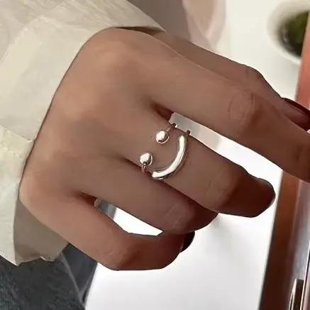 PONYKISS – bague ouverte minimaliste couleur argent avec visage souriant mignon pour femmes et filles, bijoux à la mode, accessoires de personnalité