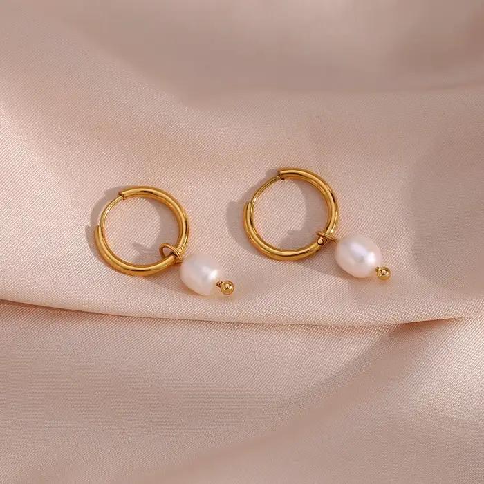 La. Muses – boucles d'oreilles créoles simples en acier inoxydable pour femmes, pendentif en perles d'eau douce, plaqué or 18 carats, bijoux à la mode, cadeau