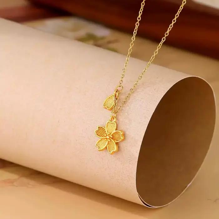 Collier en fleurs de cerisier pour femmes, couleur or 24 carats, pendentif en fleurs, 18 pouces, bijoux tendance, accessoires, cadeaux