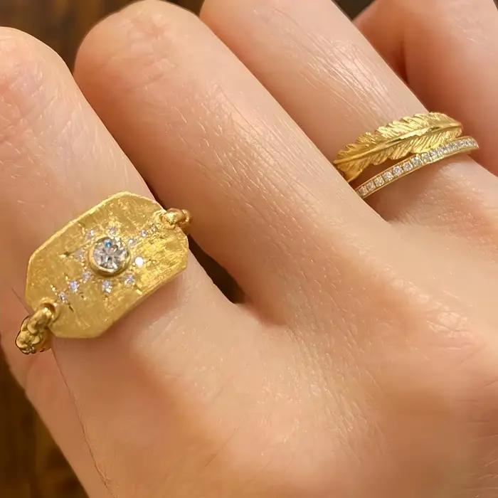 Bague Rétro à Texture Martelée pour Femme, Design Cercle Blanc Éclatant Élégant, Bague d'Index Polyv