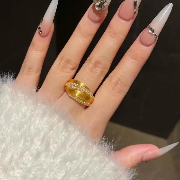 Bagues Vintage brossées en diamant clouté pour femmes, nouveau breloque, mode légère, luxe, haut de