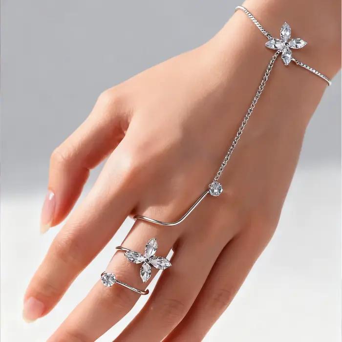 Nouvelle bague-bracelet fleur diamantée éclatante, bijou de main monobloc au design original, simple et élégant