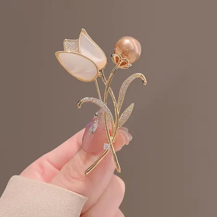 Broches de luxe en Zircon pour femmes, fleur de tulipe, perles, mode feuille florale en cristal, épingles à revers, vêtements de Banquet, Corsage, bijoux