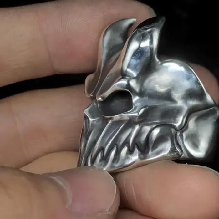 Bague en argent nucléaire russe squelette de roche, Production exquise