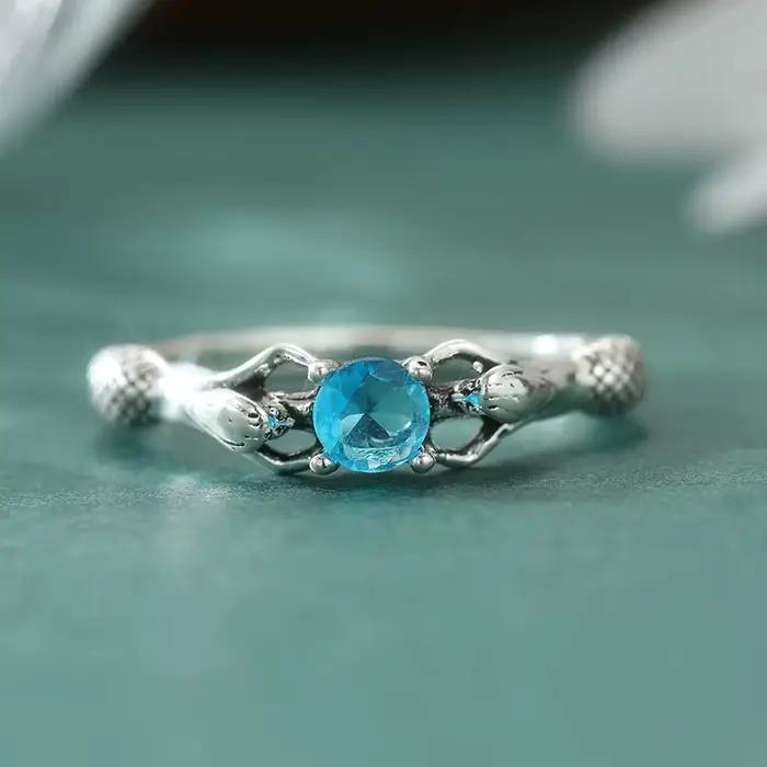 Bague vintage délicate sculptée en zircone synthétique bleue argentée, design élégant et chic pour femme, accessoires de bijoux pour banquets et anniversaires