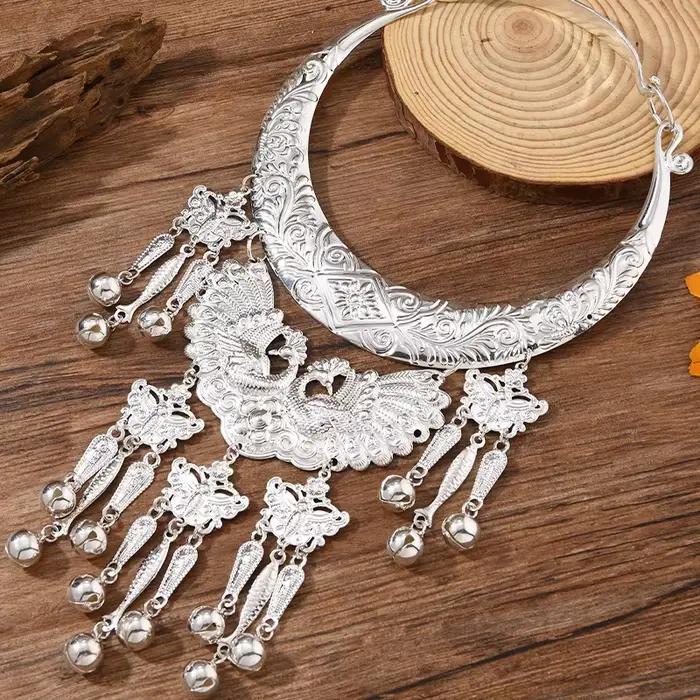 Collier rétro Miao de minorité ethnique, couleur argent chinois traditionnel, Costume de danse artisanal, chaîne d'accessoires spéciaux