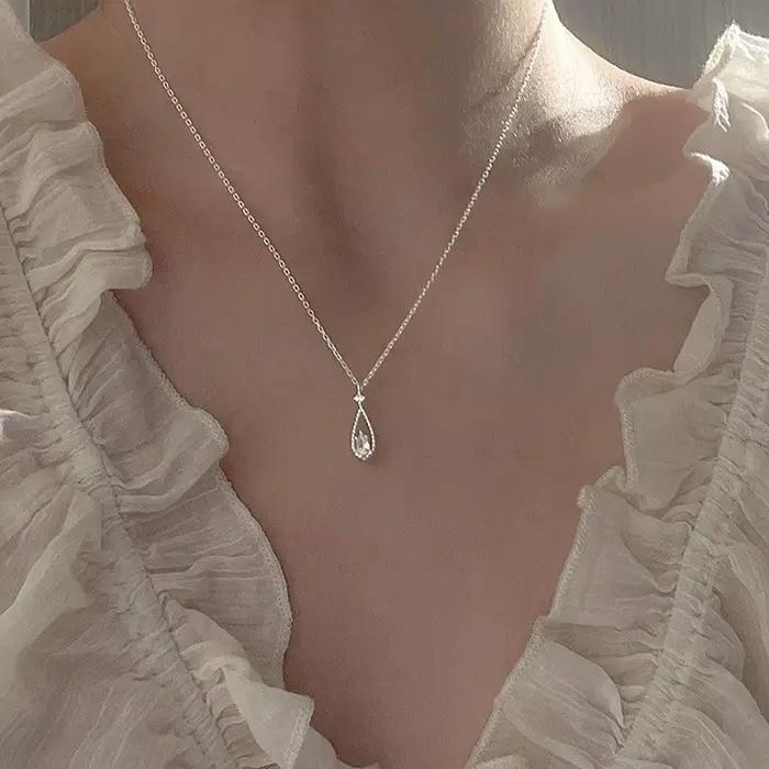 Collier avec pendentif goutte d'eau en Zircon brillant, Vintage français, fée femme, couleur or argenté, chaîne de clavicule Simple, bijoux