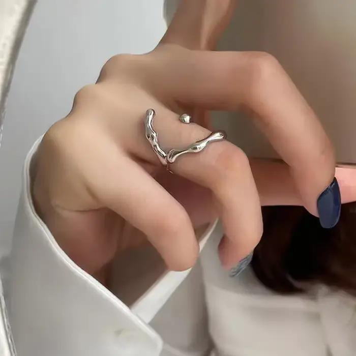 Bagues torsadées irrégulières en perles Punk gothiques pour femmes, ensemble de bagues réglables Vintage couleur argent, bijoux de Style Ins 2025