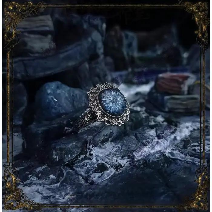 Le design unique de la bague Dark Moon Rani Tanni autour de l'anneau du vieil homme en France est luxueux dans la mode Ins
