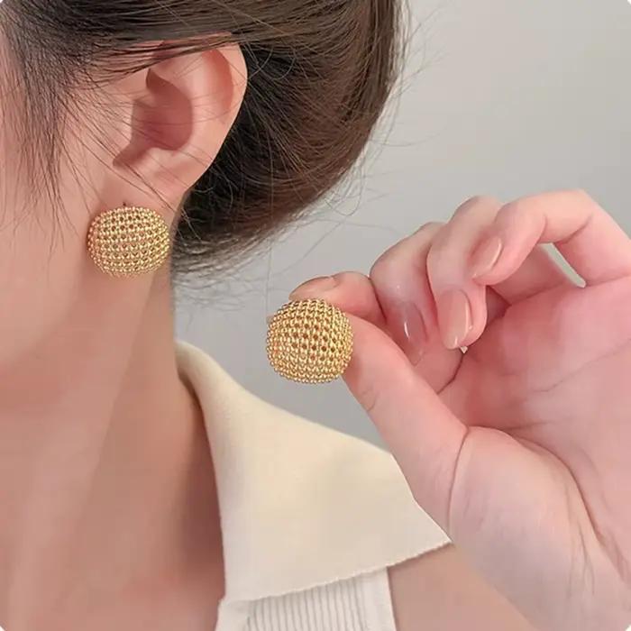 Boucles d'oreilles géométriques ajourées pour femmes, nouvelle personnalité rétro, perle ronde, méta carrée, bijoux de perçage de styliste coréen, cadeaux