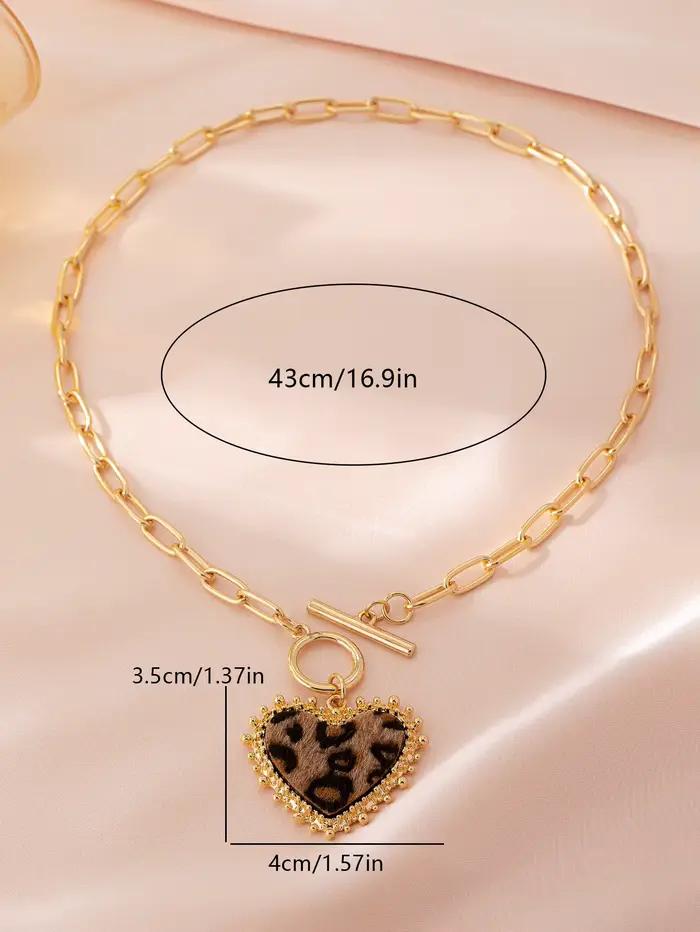 Collier avec pendentif en forme de cœur imprimé léopard, élégant, à la mode, de luxe léger et haut de gamme