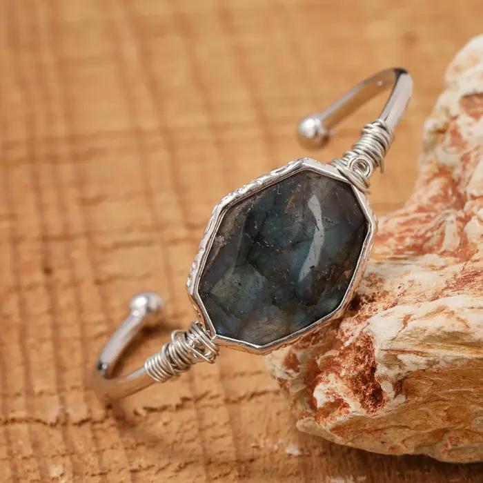 Bracelet en pierre de Labradorite Flash pour femmes, perles octogonales, manchette, bijoux en Labradorite faits à la main, cadeau pour adolescents, livraison directe