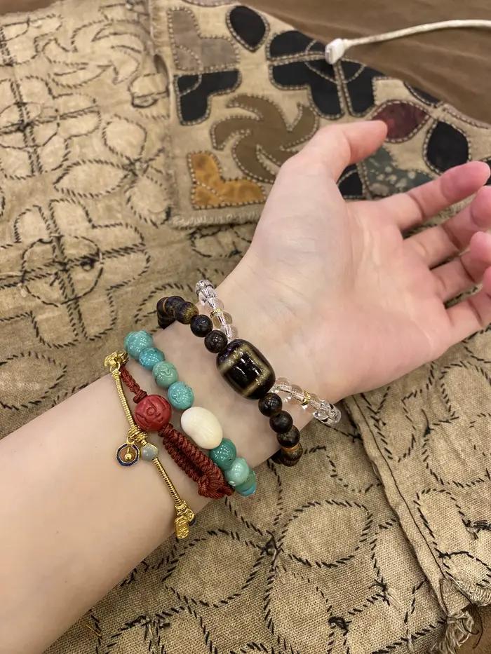 Bracelet en bois d'agar et quartz clair avec perle Dzi