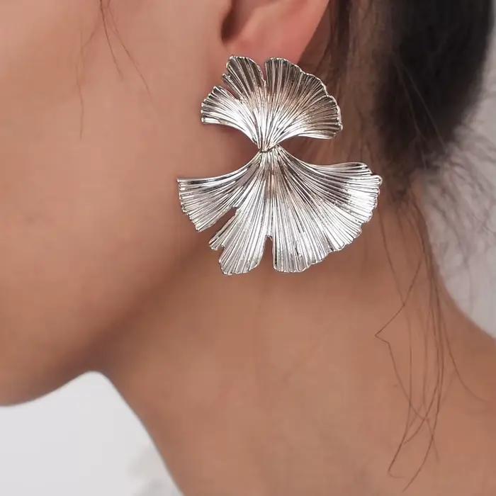 Mode géométrique couleur or Ginkgo Biloba feuille forme goutte boucle d'oreille personnalité créative Simple Punk femme balancent boucle d'oreille bijoux