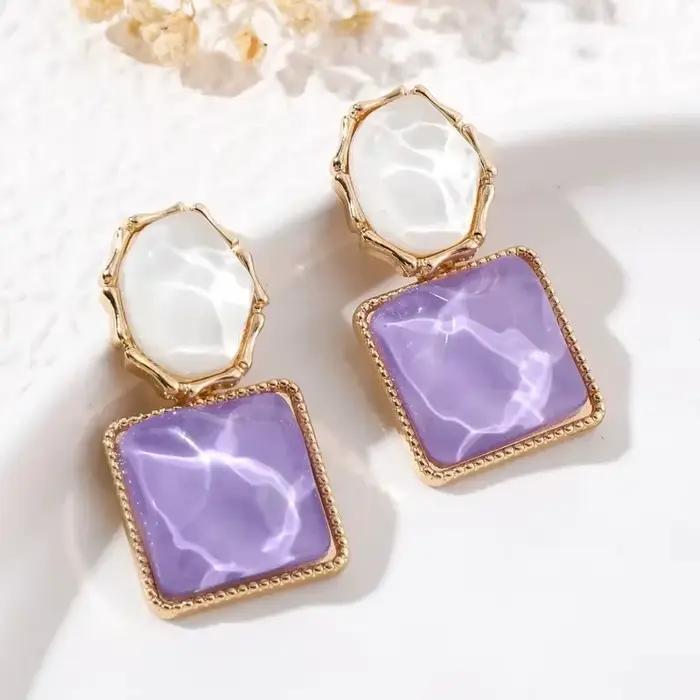 Boucles d'oreilles asymétriques ondulées carrées pour femmes, nouveau Design Unique, boucles d'oreilles de luxe légères, accessoires de bijoux à la mode