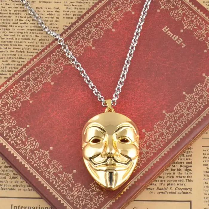Vendetta – collier à pendentif en V doré pour hommes et femmes, bijou à la mode avec masque facial