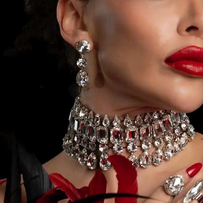 Ensemble de bijoux exagérés pour femmes, tendance, accessoires de mariage de dubaï, Drag Queen, collier et boucles d'oreilles géométriques en strass