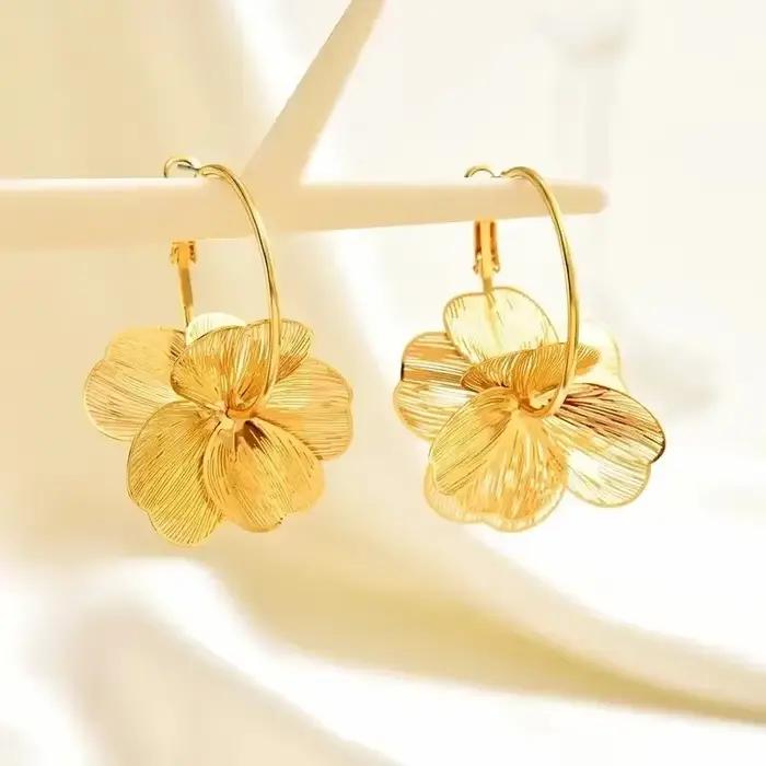 Boucles d'oreilles créoles Vintage dorées à fleurs creuses Double couche pour femmes, pour un usage quotidien, cadeau de bijoux parfait