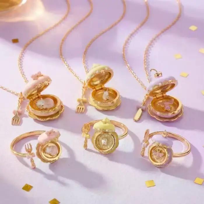 Collier pendentif mini boîte à gâteau mignonne avec anneau, émail fait main, dessert, petite fourchette, esthétique Kawaii, bijoux pour femme