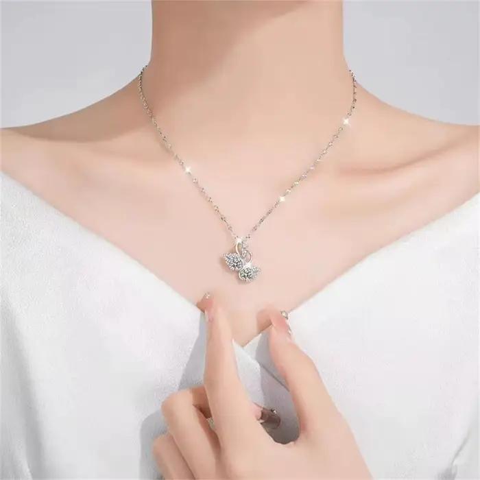 Collier double cygne en or blanc, niche de luxe légère, pendentif cygne, chaîne de clavicule pour petite amie