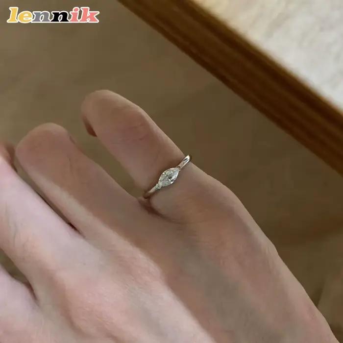 Bague en diamant Marquise pour femmes, vent minimaliste, Super scintillant, petite Niche Ins Sense, exquise et polyvalente, bague Pinky plaquée or