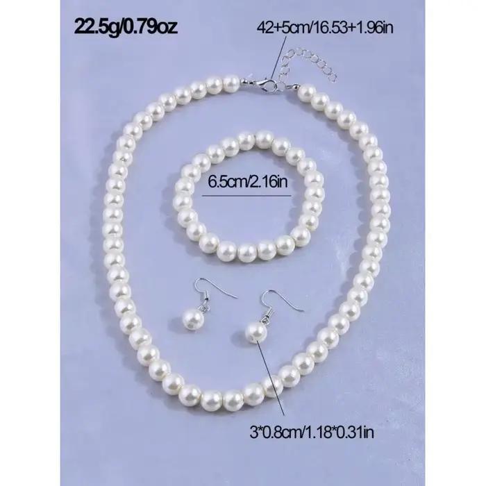 Ensemble de bijoux en fausses perles (collier, bracelet, boucles d'oreilles) – 4 pièces – Cadeau élégant pour les fêtes.