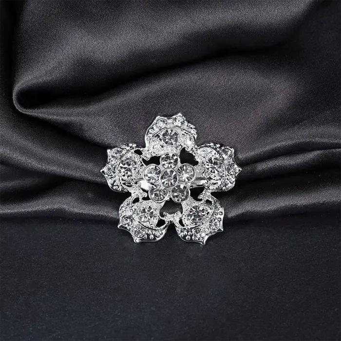 Broches rondes en strass brillant pour femmes, couleur argent, cœur en cristal, flocon de neige, Badge à revers, bijoux de mariage élégants