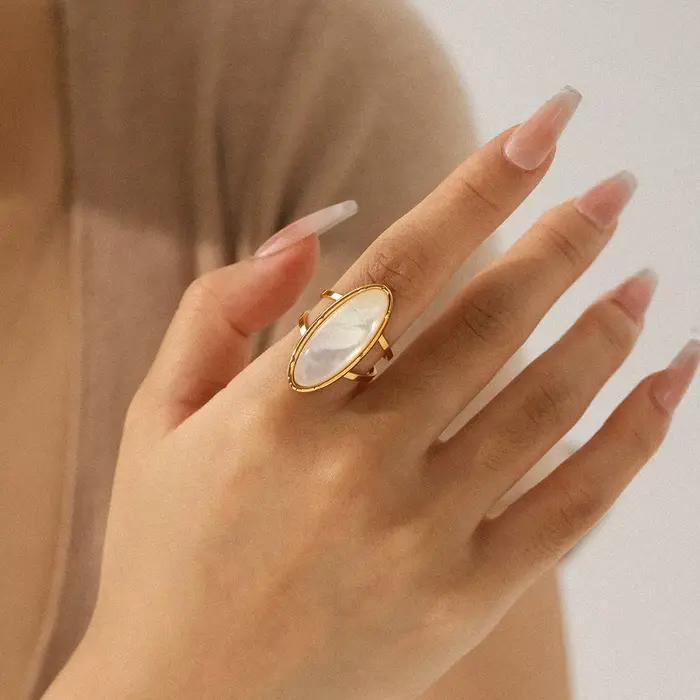Bague rétro plaquée or pour femme, grande perle ovale blanche en nacre, ajustable, style simple, bijou de fête